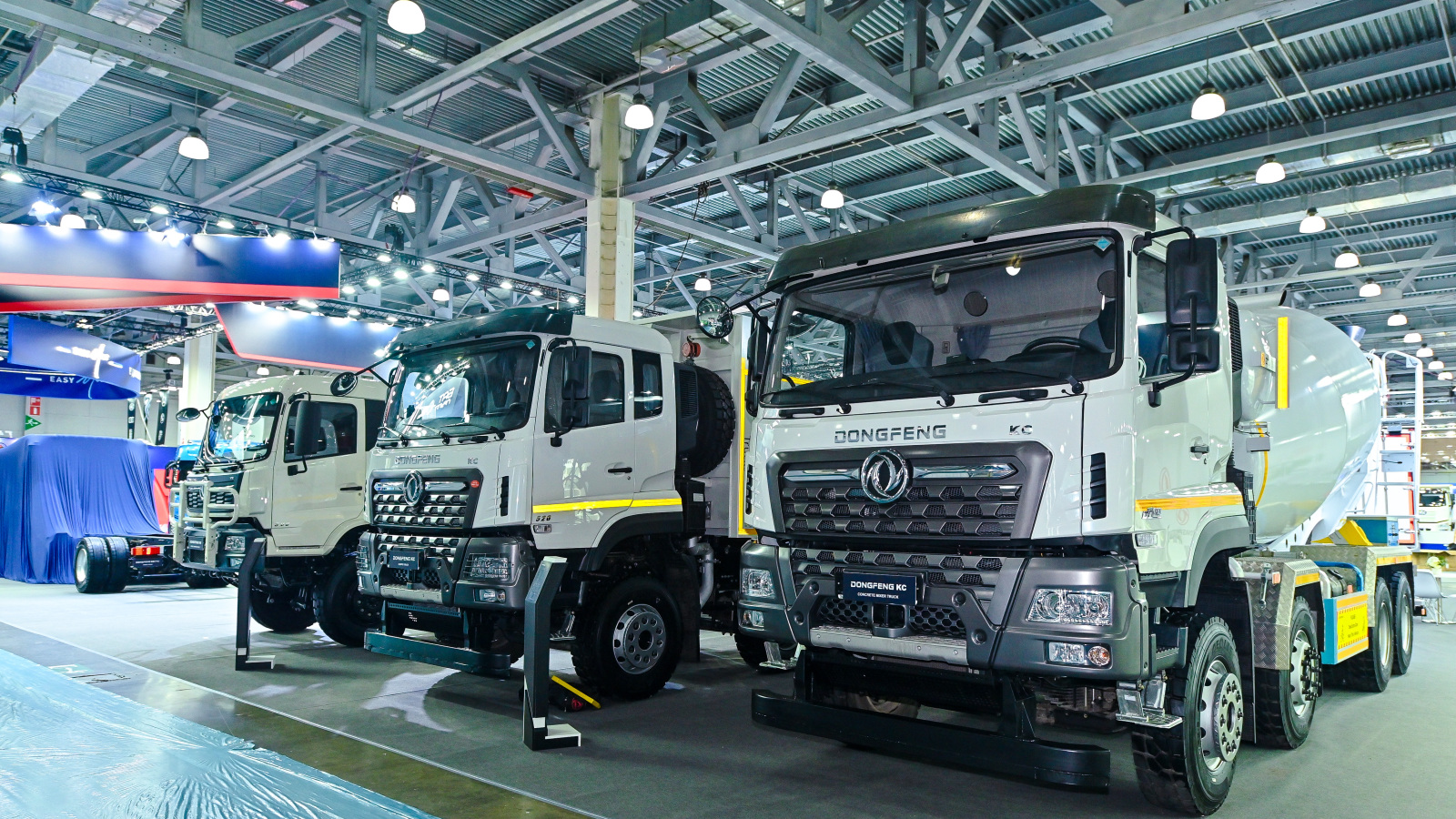 фото: Соединяя Евразию, стимулируя процветание: Dongfeng Motor дебютирует на выставке COMvex 2025