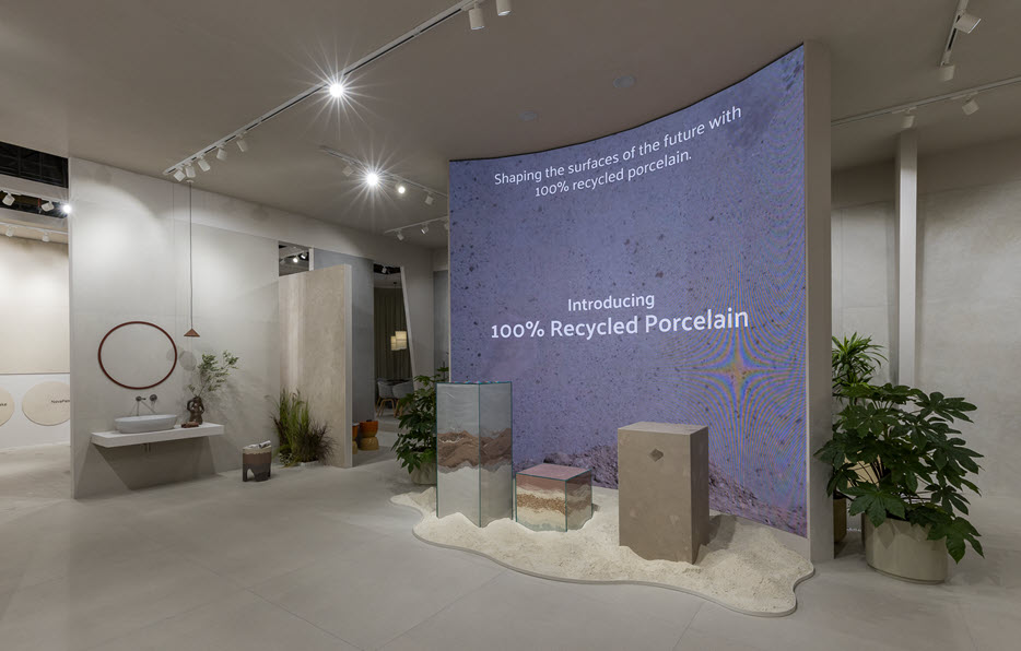 фото: VitrA Tiles на выставке Cersaie 2025: Лидерство в создании «100% переработанной фарфоровой плитки» среди инновационных и впечатляющих решений.