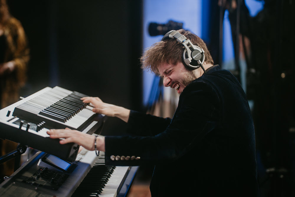 фото: Бас-гитарист Антон Давидянц с командой мировых звезд джаза ENTERPLAY начали масштабный тур по городам России