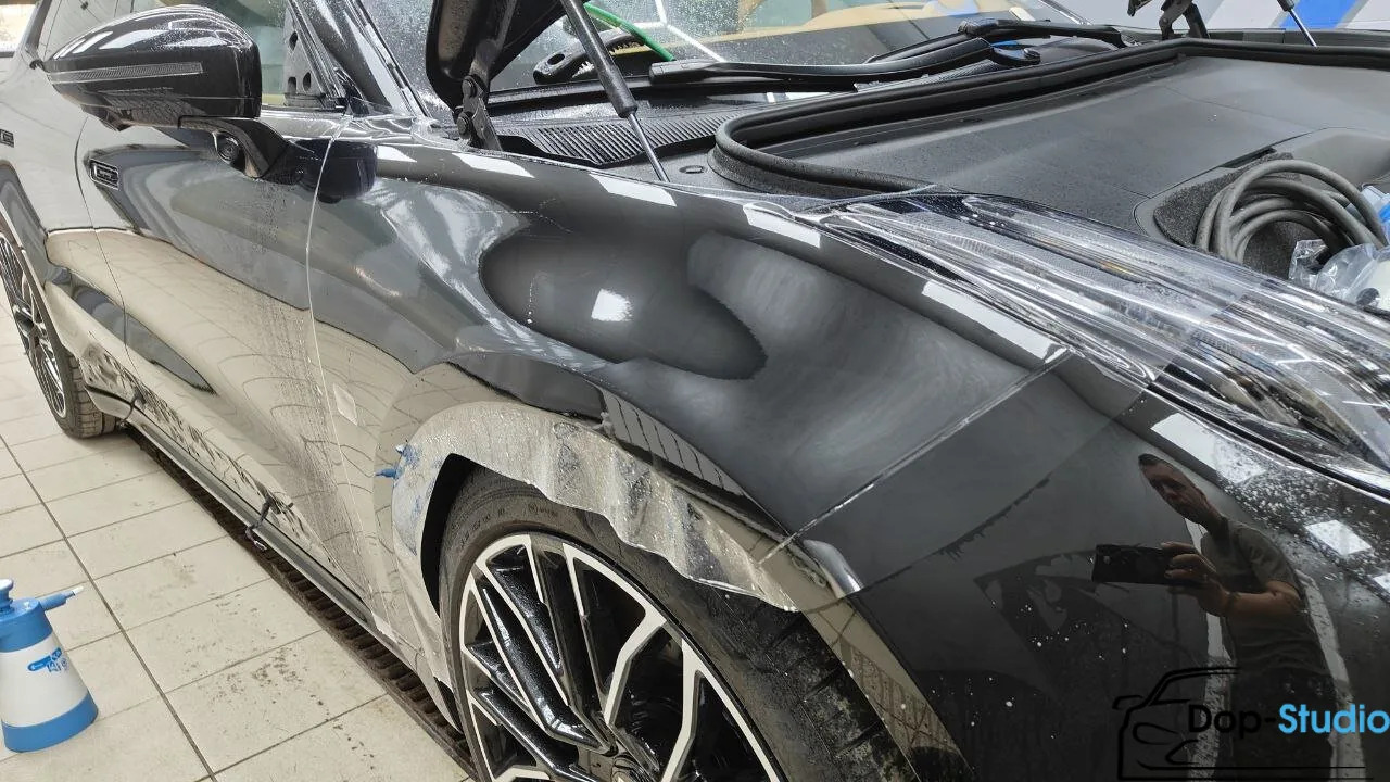 фото: Оклейка зон риска защитной плёнкой цена в Москве