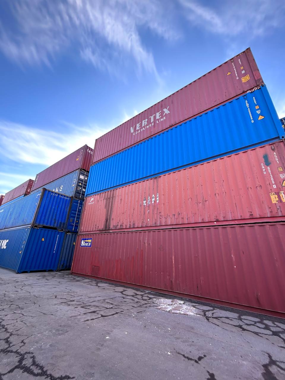 фото: Как купить контейнер 20 футов с доставкой в СПб?