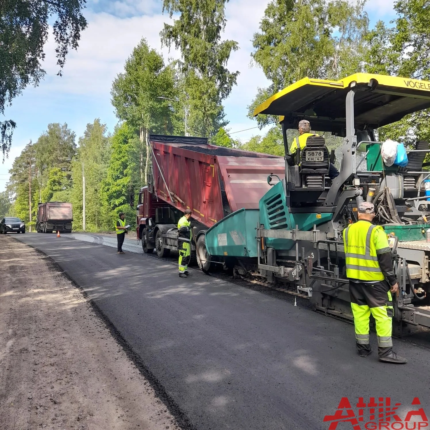 фото: Профессиональное асфальтирование дорог в Ленинградской области: ваши гарантии качества.