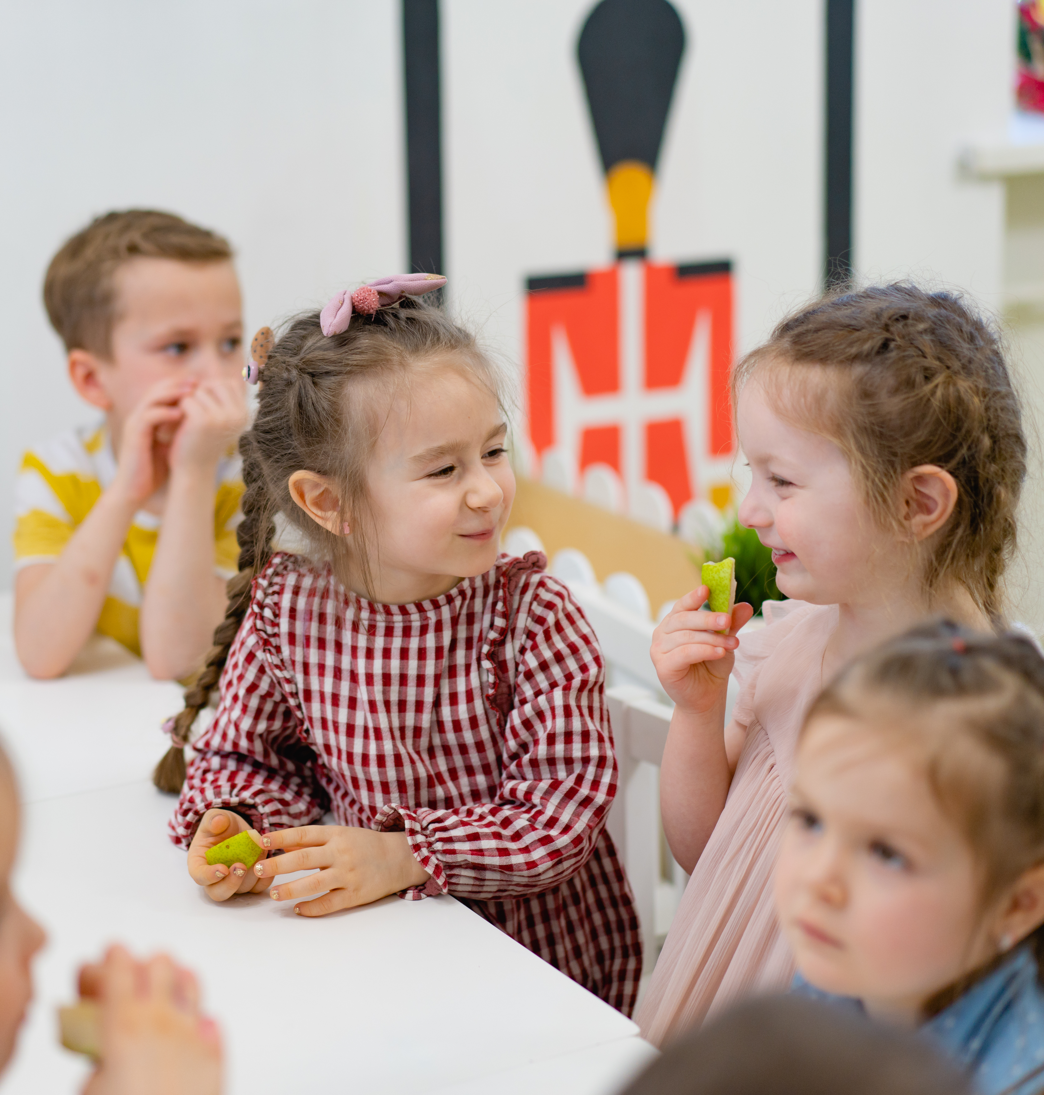 фото: Альбом детских песен сети детских садов Smile Fish занял первое место в чарте Яндекс Музыка