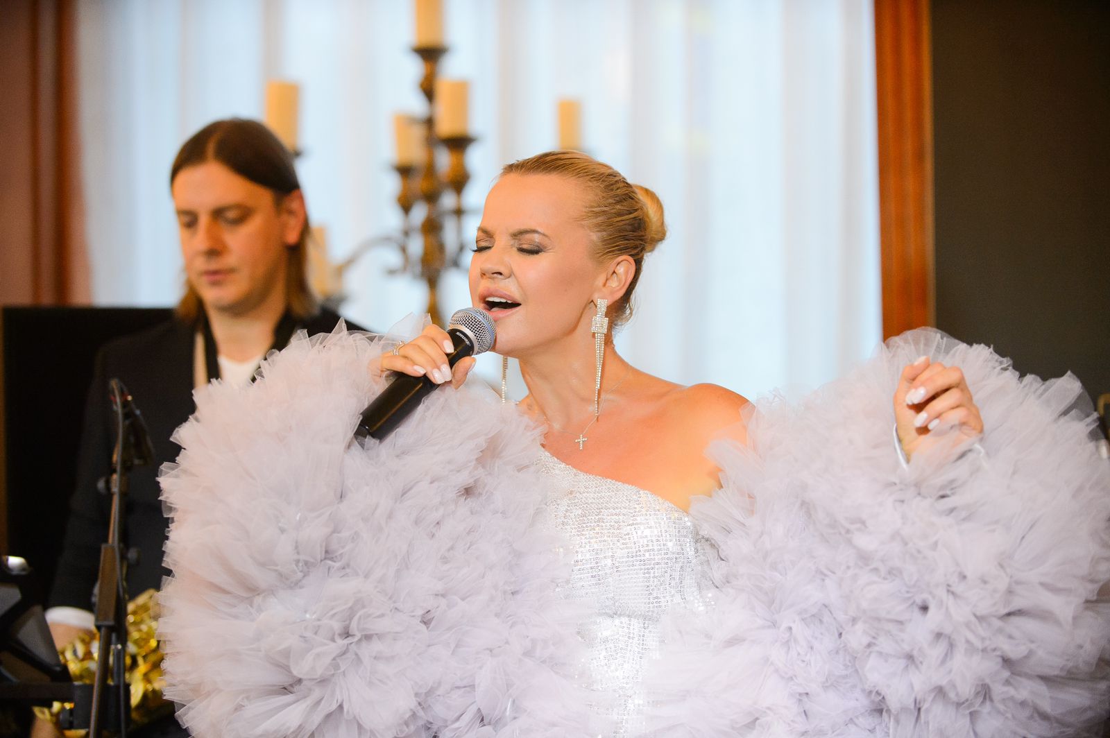 фото: Полный солд-аут! Акустический концерт Ирины Ортман состоялся в Москве.