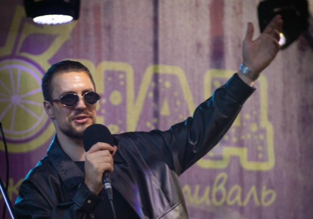 фото: Рецензия на трек "MYAKESH - Снова снег"