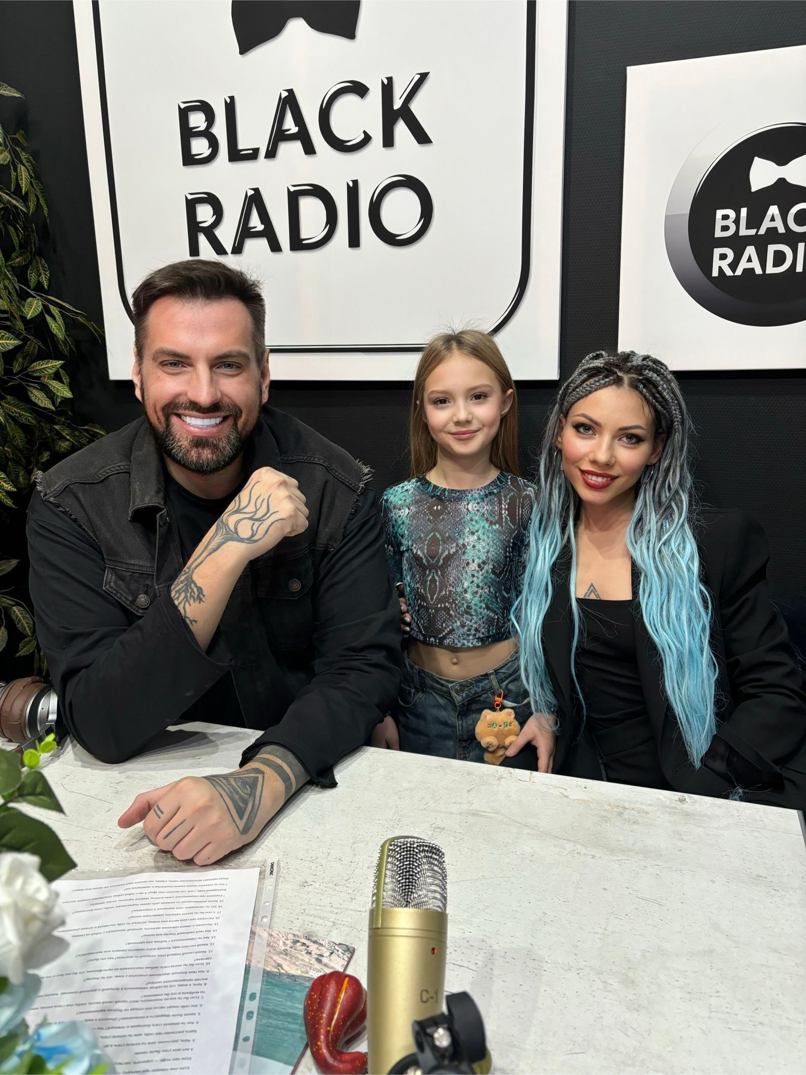 фото: Вадим Адамсон и Кристи Кристал ведущие нового радио шоу на Black Radio Fm