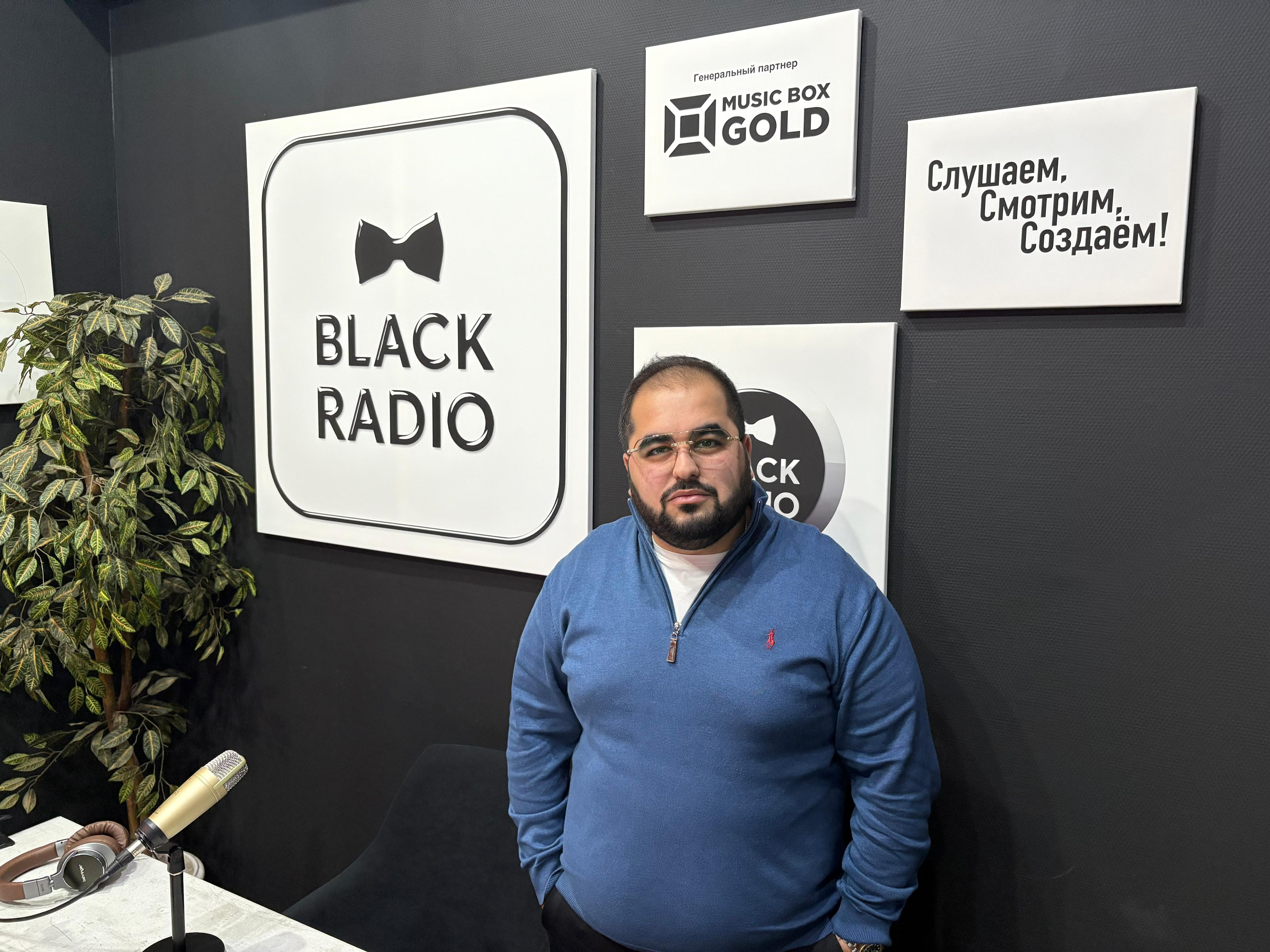 фото: Давид Ману / David Manu презентовал свою песню про Родину на Black Radio Fm 