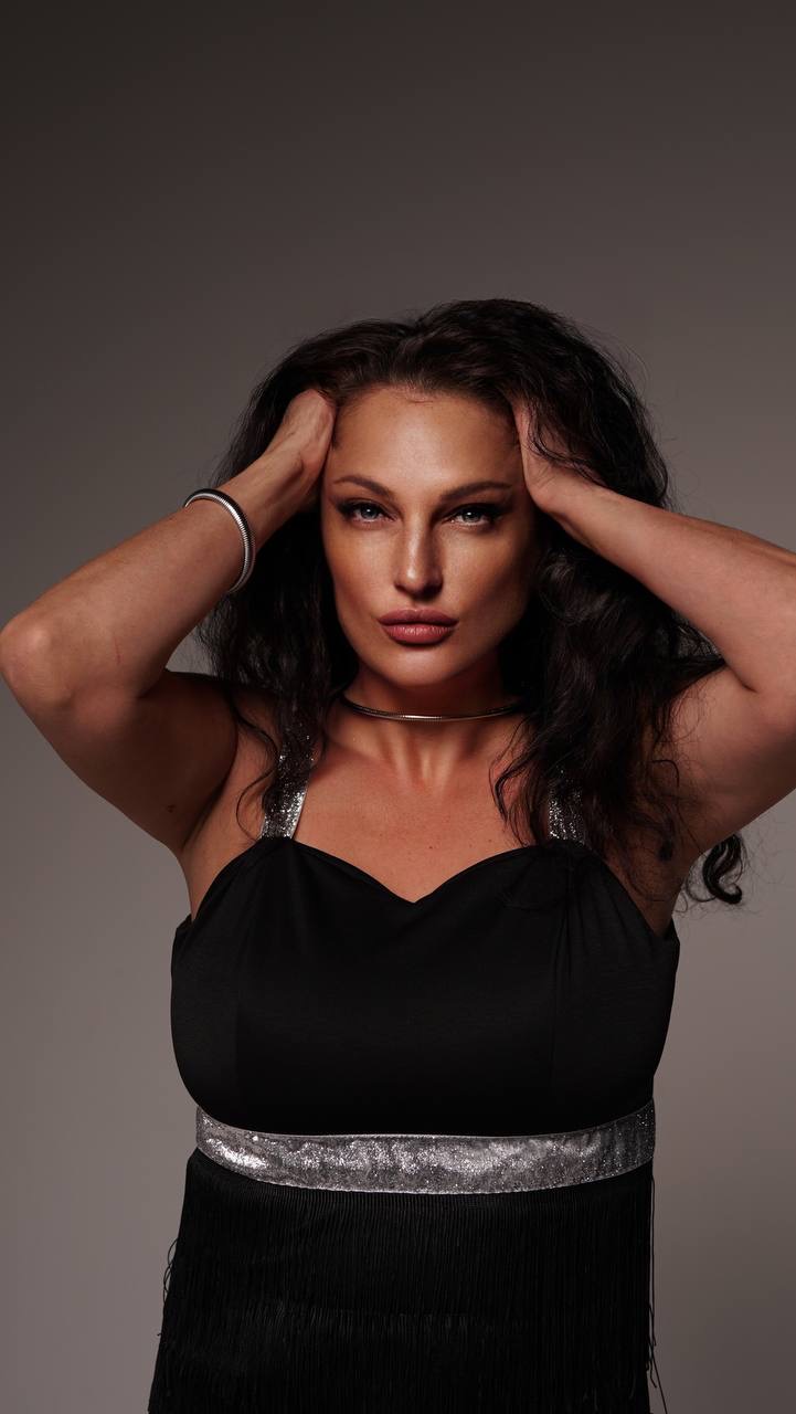 фото: Алекса Абишева радиоведущая на Black Radio Fm