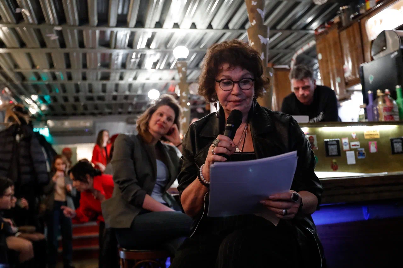 фото: Нетипичная презентация романа и огненный литературный проект