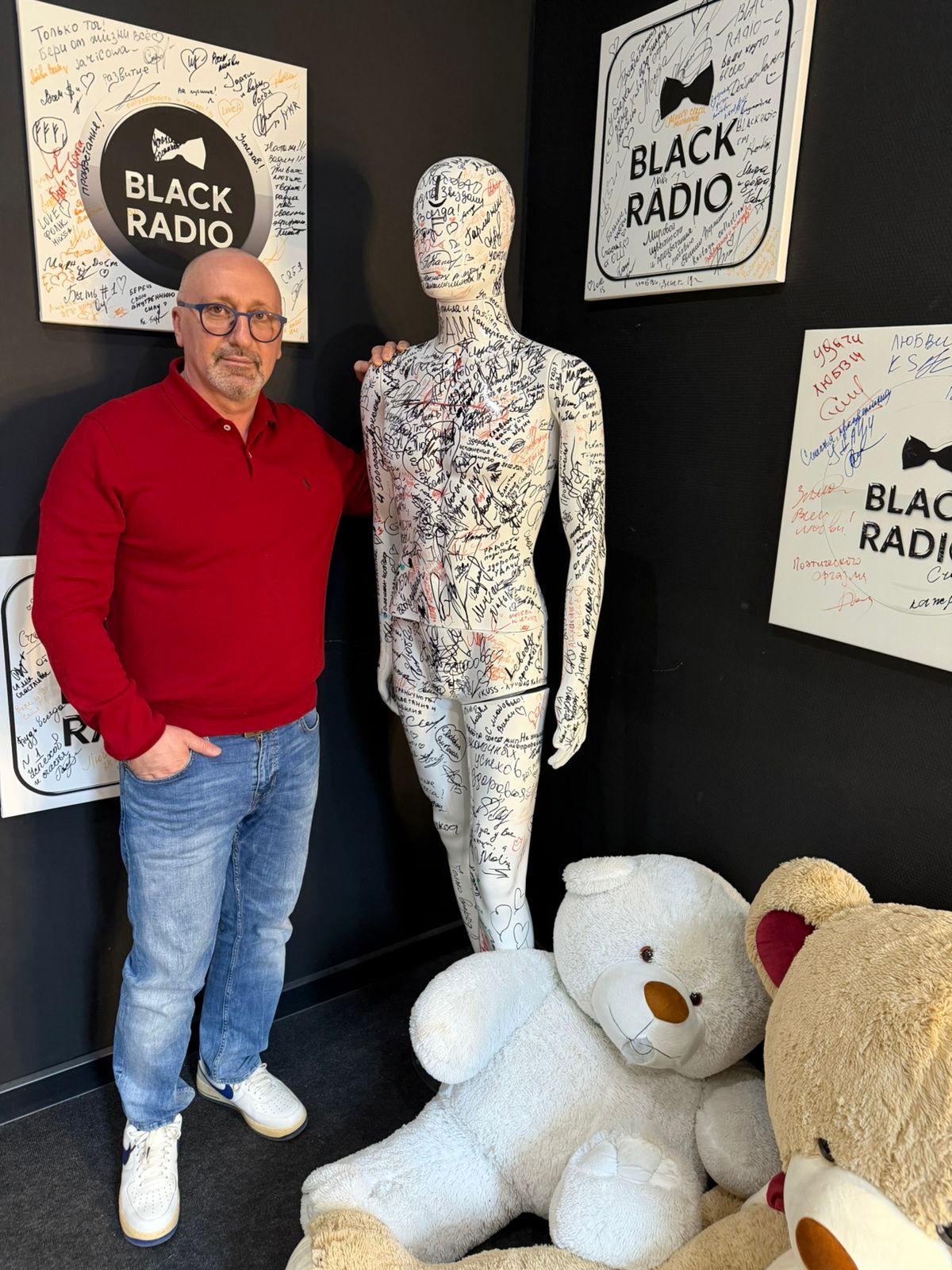 фото: Илья Сейдариди в эфире Black Radio FM: Путь к успеху и гармонии