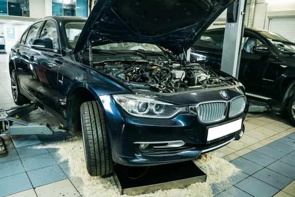 фото: В Москве стало возможным экономить на ремонте BMW