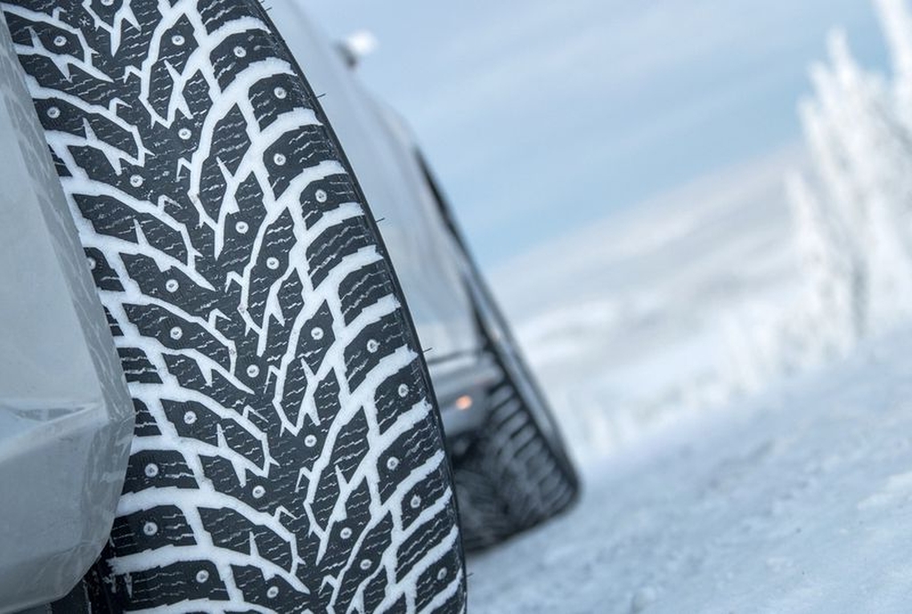 фото: Каждый третий водитель не меняет резину до первого снега