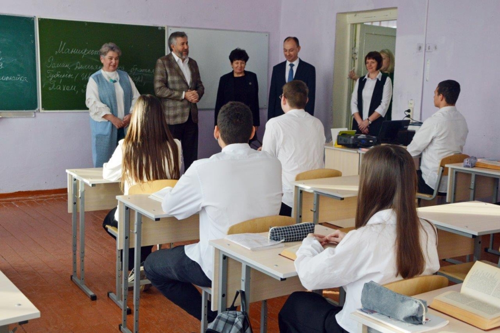 фото: «Центр развития семьи» депутата Госдумы Григория Аникеева продолжает оказывать поддержку школам Владимирской области