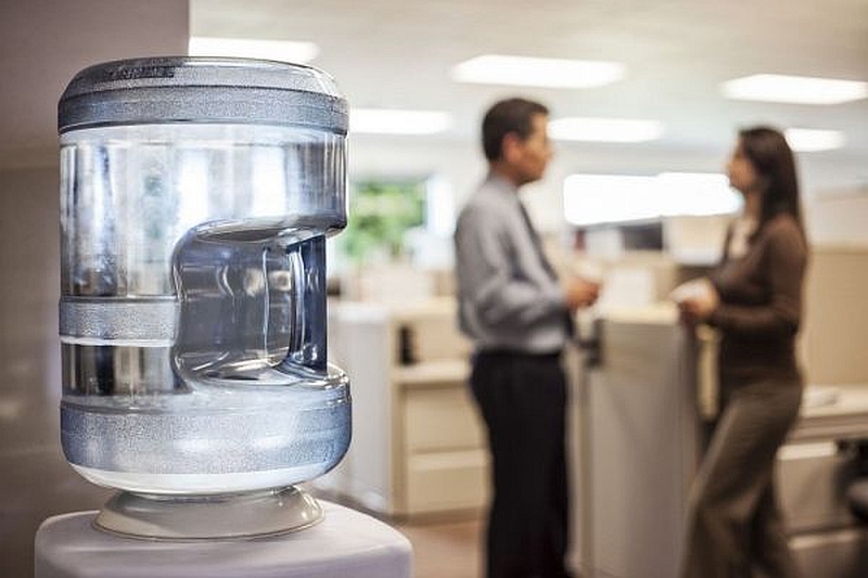 фото: Офисные хронофаги: как болтовня у кулера крадет дедлайны