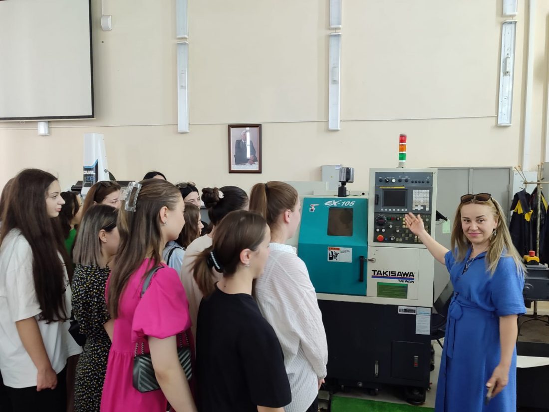 фото: ПТК КБГУ: на экскурсию к роботам