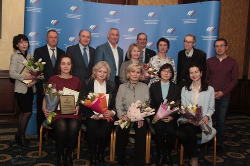 фото: Уполномоченный по защите прав предпринимателей в Челябинской области: награды получили представители десяти СМИ