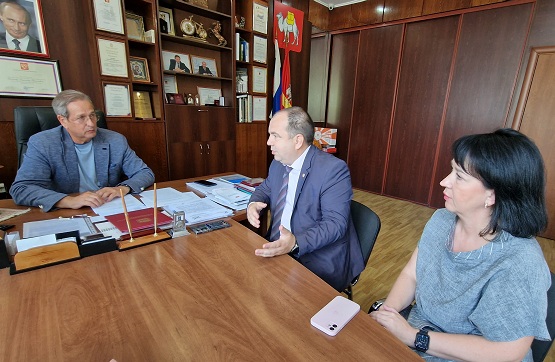 фото: Уполномоченный по защите прав предпринимателей в Челябинской области встретился с главой Кусинского района