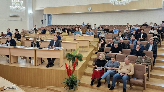 фото: Уполномоченный по защите прав предпринимателей в Челябинской области встретился с бизнес-сообществом города Миасс