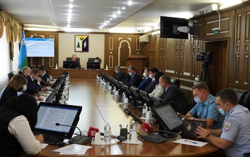 фото: Депутаты Нижневартовска проконтролировали организацию торговли в нестационарных объектах