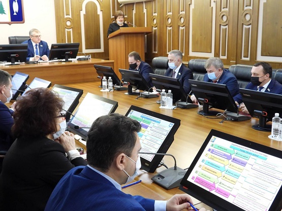 фото: Депутаты Нижневартовска приняли бюджет города на ближайшие три года