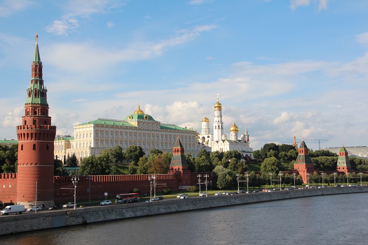 фото: Более 75% москвичей хотели бы жить в квартире с видом на воду