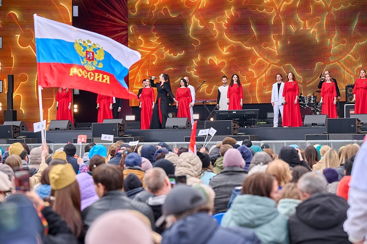 фото: Память, преемственность, традиции, современность: фестиваль «Музыка Гордых» на Поклонной горе в День города Москвы