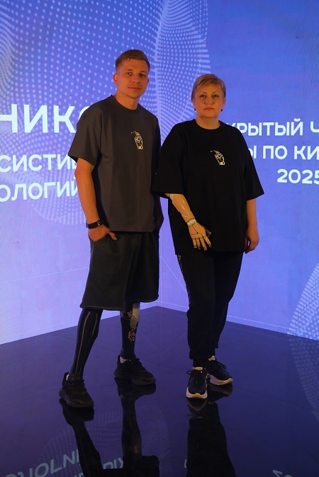 фото: Технологии в моде: модельное агентство киборгов Cyber Fashion Technology провели необычный показ