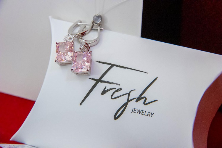 фото: София Яицкова Донецк стала мисс Fresh Jewelry в финале всероссийского конкурса «Мисс и Миссис Россия Земля 2025»
