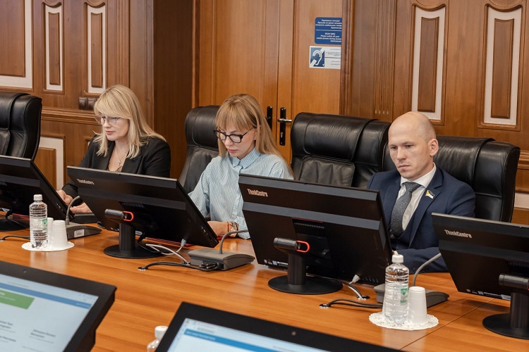 фото: Депутат Мухин предлагает решения для улучшения программы инициативного бюджетирования в Нижневартовске