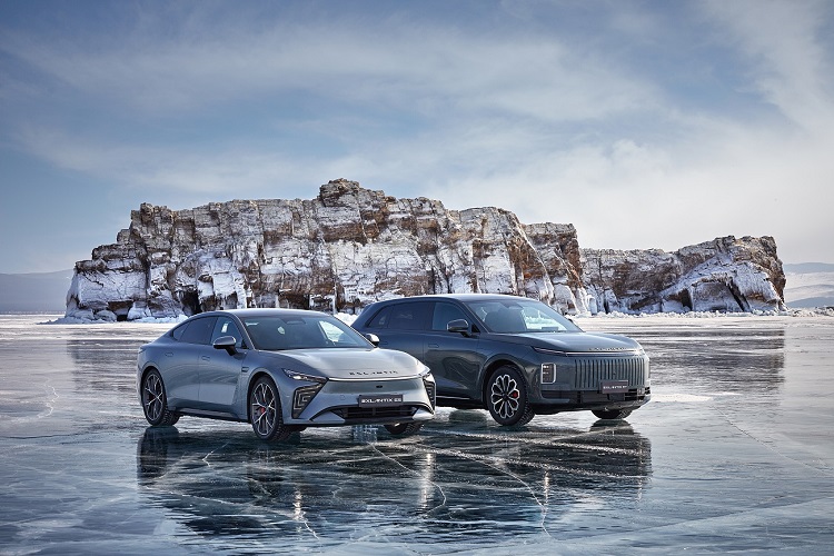 фото: Лучший гибридный автомобиль для России: EXEED завоевал четыре награды на премии «Автомобиль года в России – 2025»