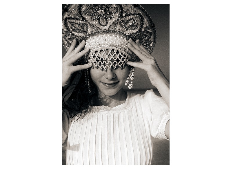 фото: София Мартина объединяет детей мира русской новогодней песней «Здравствуй Дедушка Мороз»