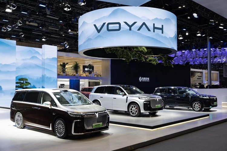 фото: Бренд VOYAH расширяет глобальную сеть, а VOYAH Taishan X8 привлекает внимание
