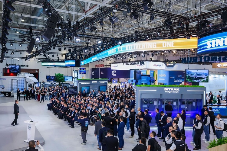 фото: Shandong Heavy Industry представляет решения в области новой энергетики на выставке IAA Transportation 2026