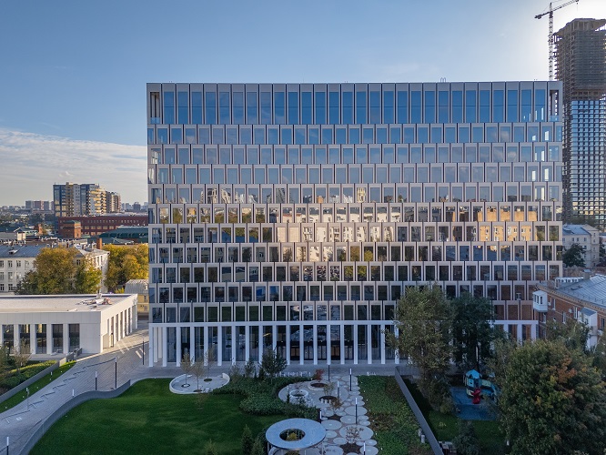 фото: PIONEER завершил строительство бизнес-центра класса А «Опус»