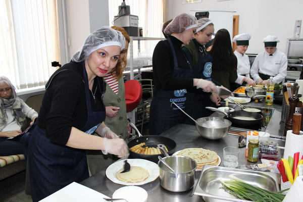 фото: В Волгограде для учащихся 8-10 классов провели акцию «Здоровое питание школьников»