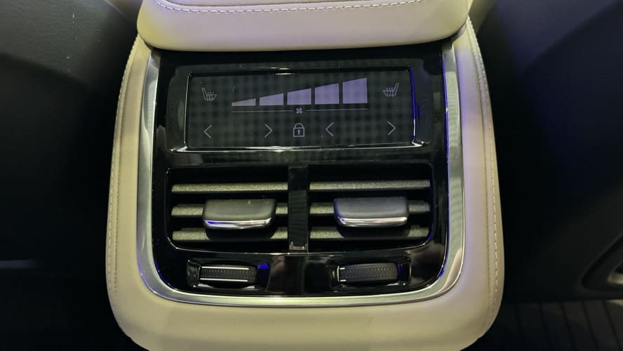фото: Вольво Кар М1 Обновляет Ассортимент: Новый VOLVO XC90 2025 Года