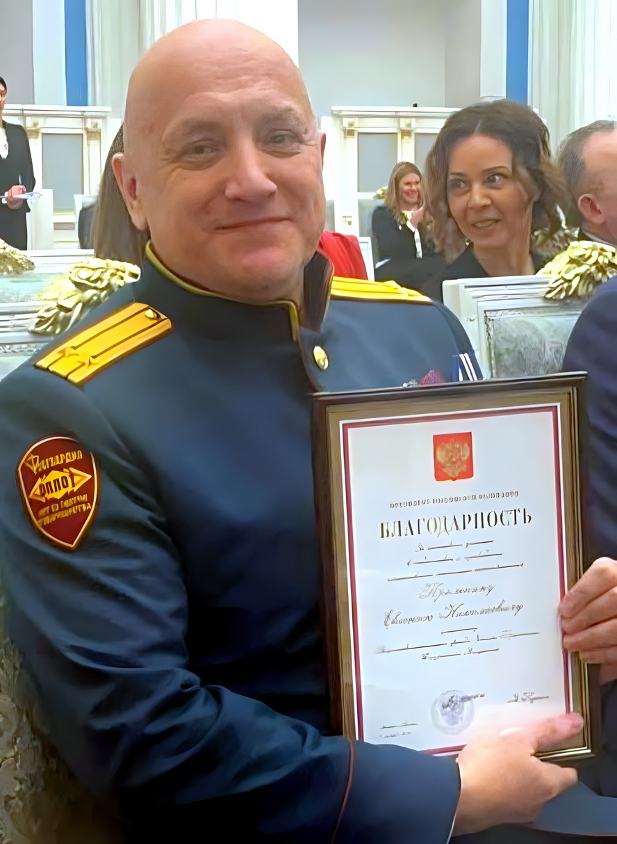 фото: Захар Прилепин получил благодарность от президента и особую медаль «За воинскую доблесть»