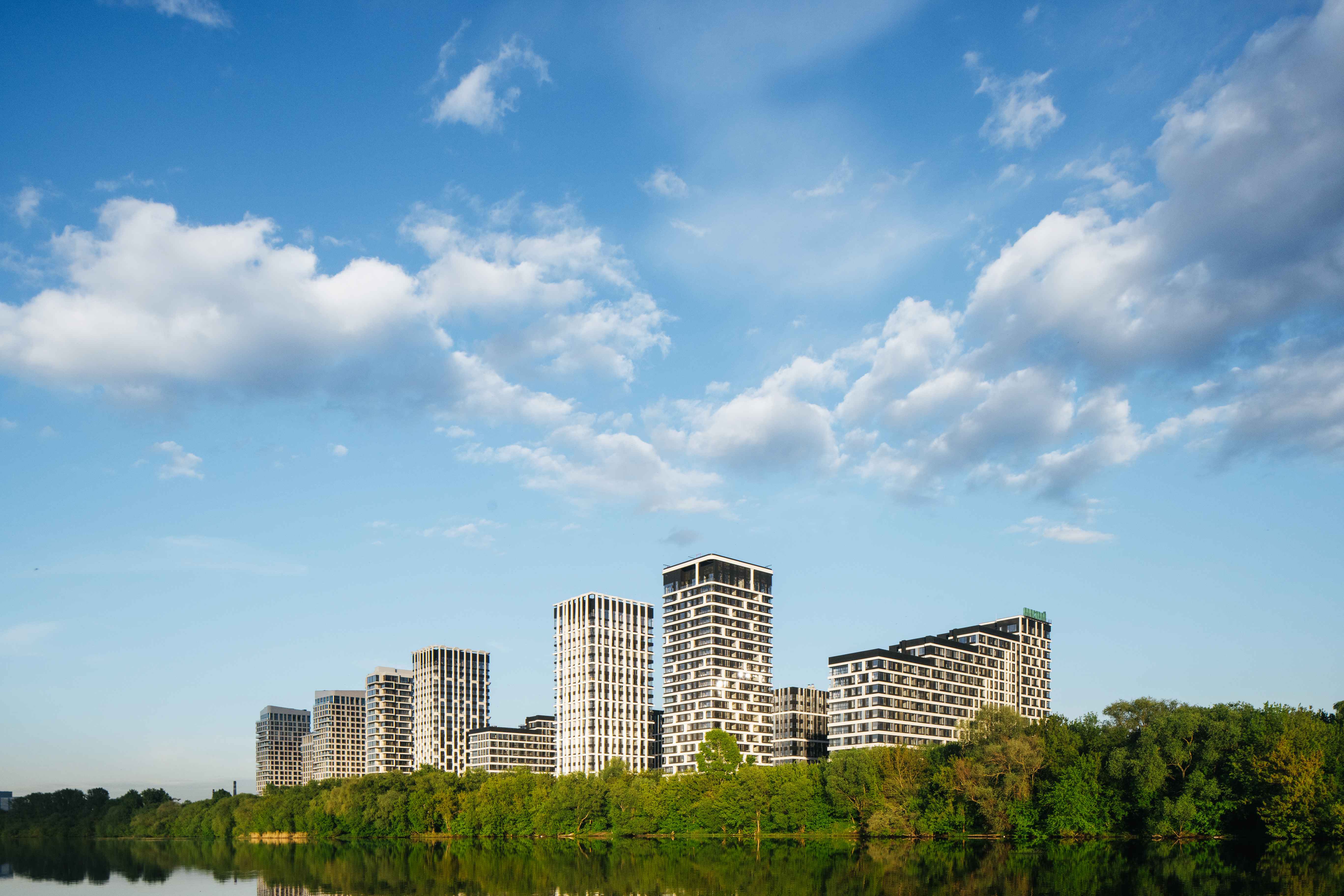 фото: «Остров» — самая продаваемая новостройка бизнес-класса в первом полугодии