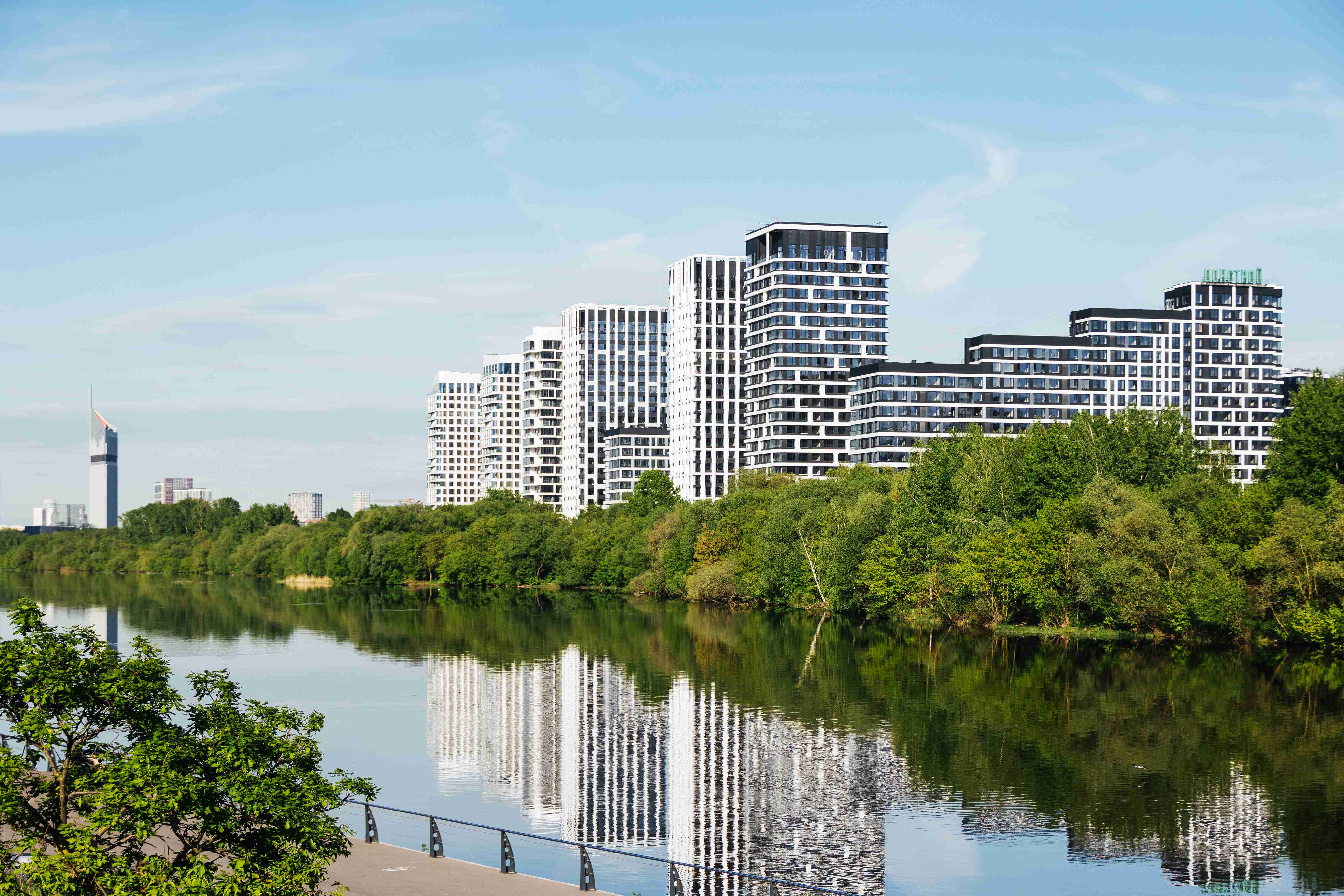 фото: Офис продаж «Острова» — в топ-10 самых красивых, по версии «Метриум»