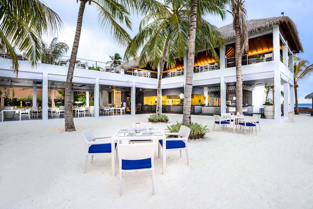 фото: Особенный ресторан в Kurumba Maldives