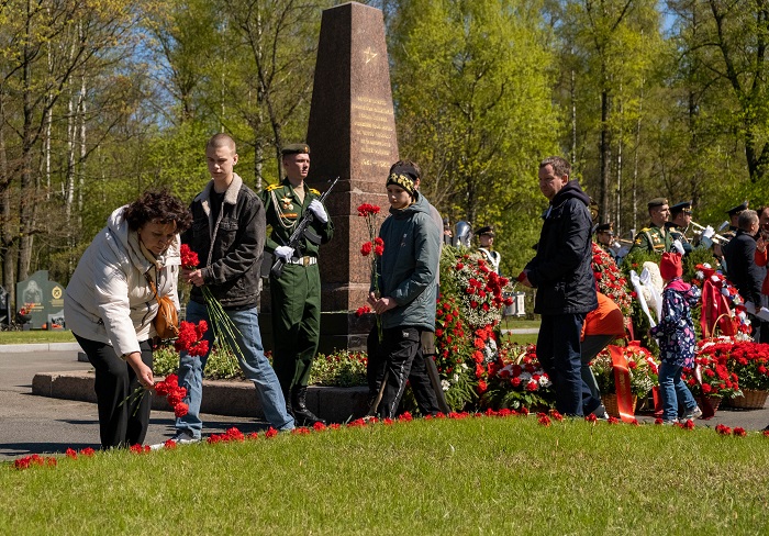 фото: Волонтеры ООО «Транснефть – Балтика» приняли участие в мероприятиях, посвященных Дню Победы