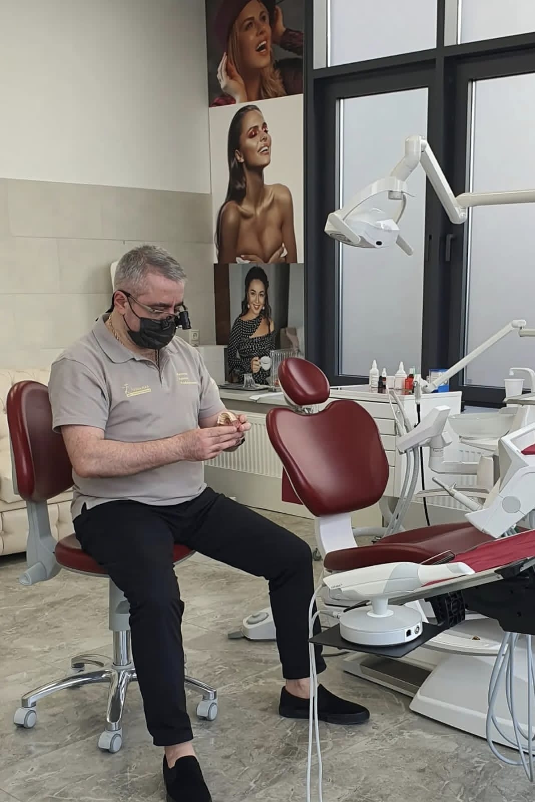 фото: Цена улыбки: стоматолог Крида и Семенович рассказал, почему иностранцы летят в Россию делать зубы