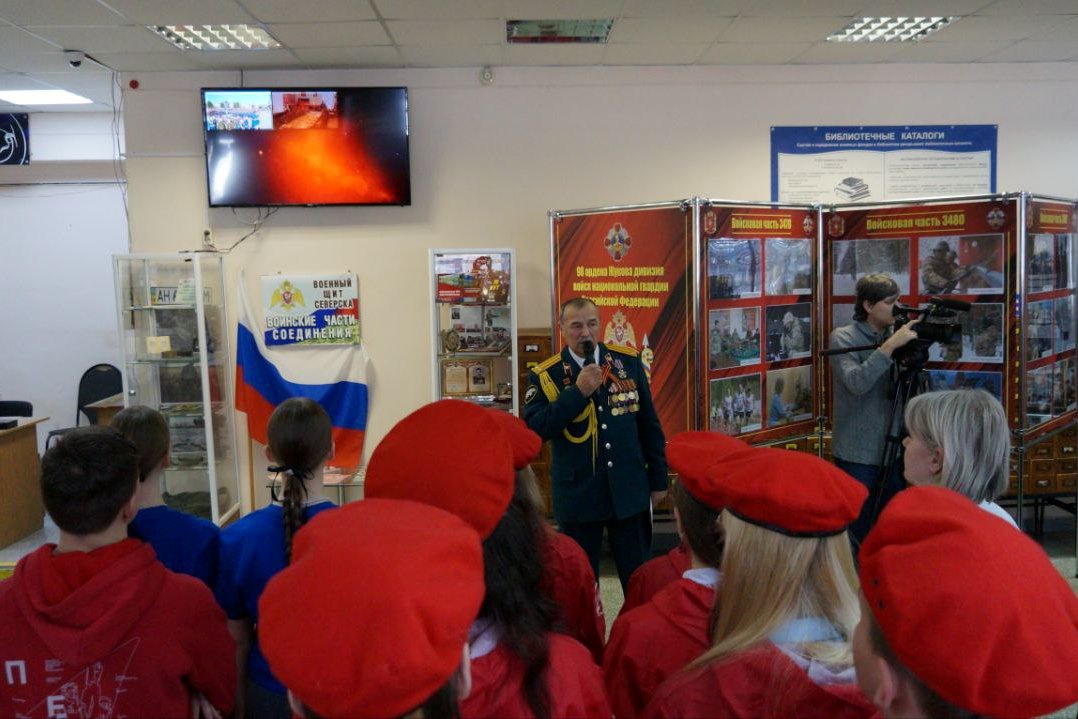 фото: Экспозиция о Северском соединении Росгвардии открылась в Томской области