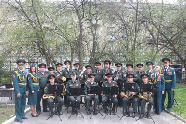 фото: Росгвардия в Томской области чествовала ветеранов Великой Отечественной войны по случаю Дня Победы