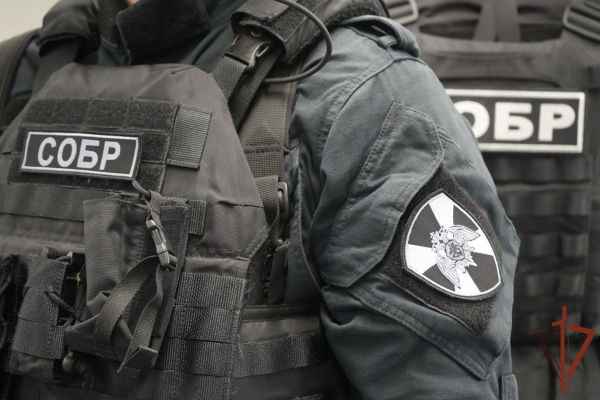 фото: При силовой поддержке СОБР «Корд» Росгвардии в Томске задержаны трое участников мошеннической группировки