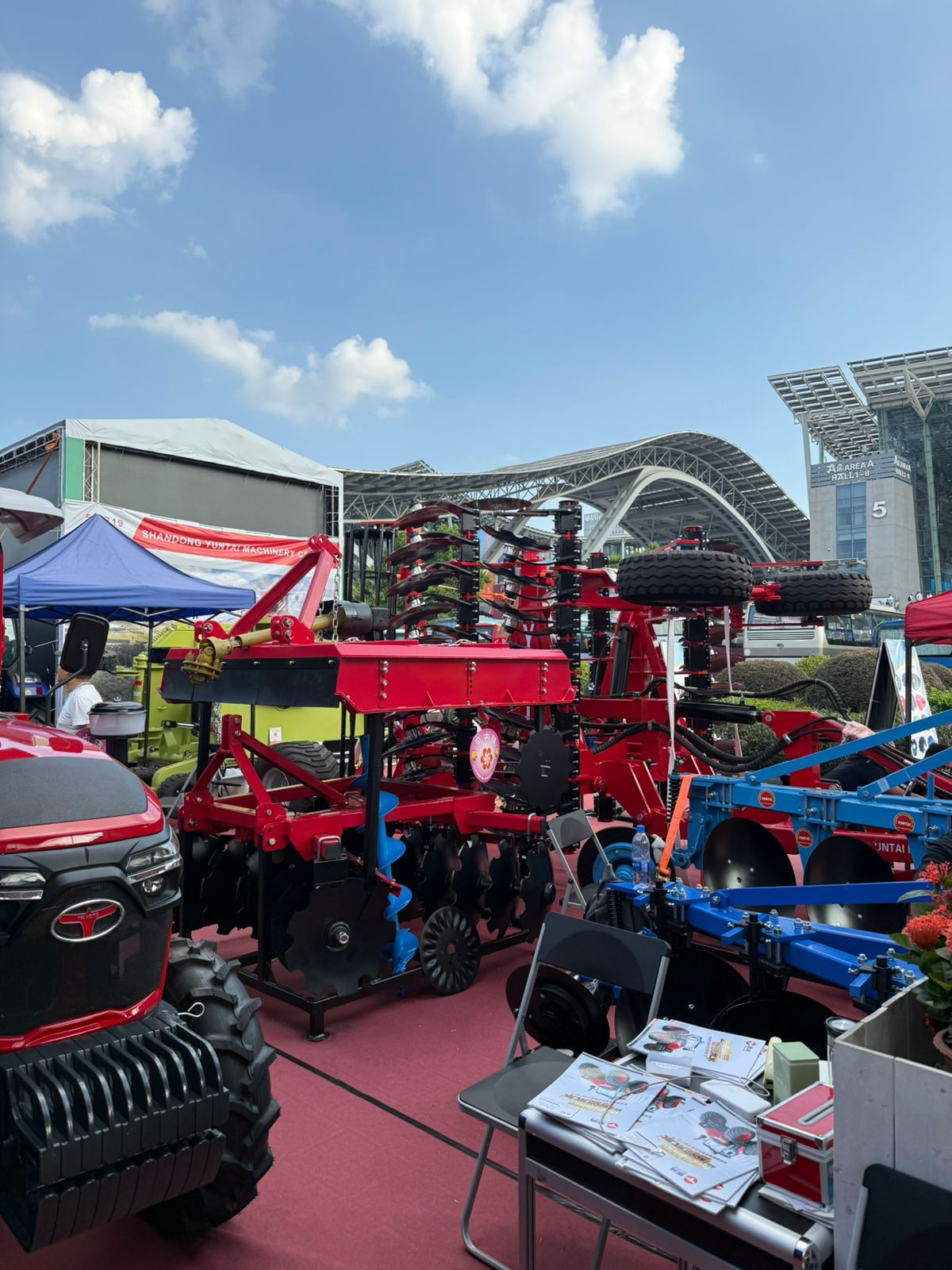 фото: Кантонская ярмарка 2025: Российский бизнес осваивает онлайн-формат с помощью эксперта