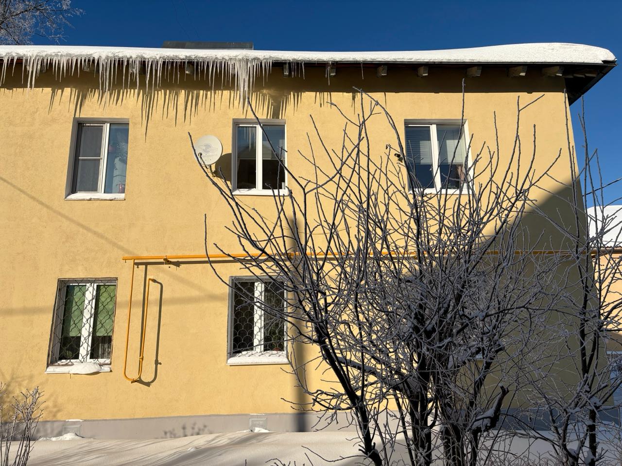 Безопасные краны вместо старых газовых труб в доме 1953 года постройки в Твери.