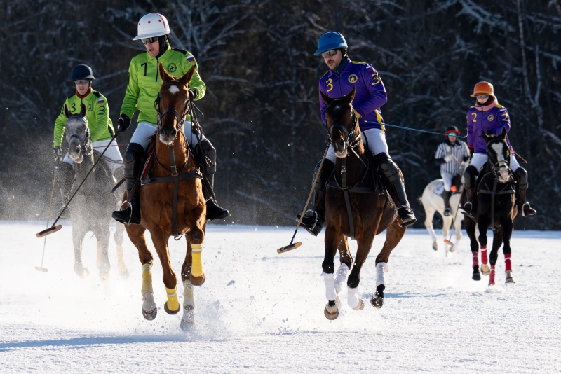 фото: Кубок Москвы по снежному поло: открытие сезона в Целеево