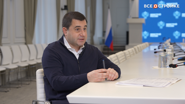 Минстрой: в 2025 г. в России введут не менее 100 млн кв. м жилья