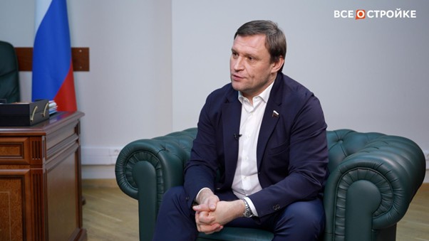 Председатель Комитета Госдумы по строительству и ЖКХ Сергей Пахомов призвал развивать новые инструменты покупки жилья